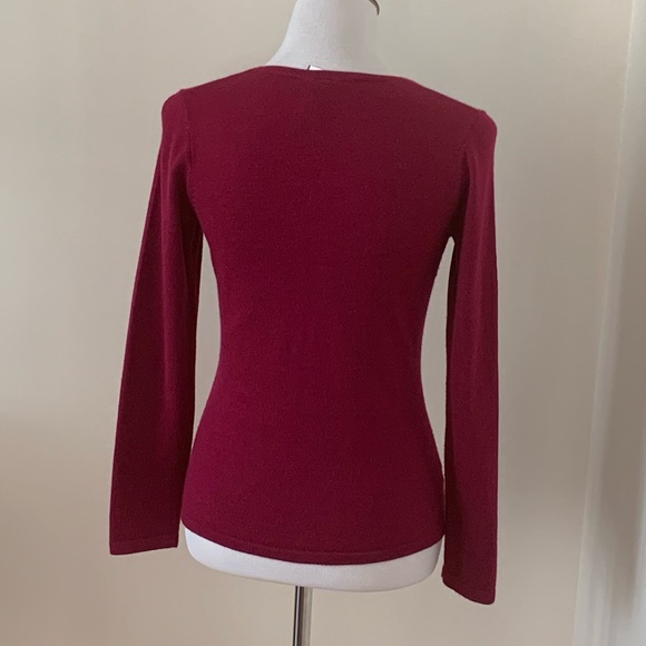 Ann Taylor Petites V-neck Sweater Size SP - Picture 4 of 6